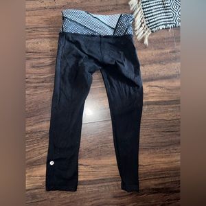 Lululemon cropped leggings